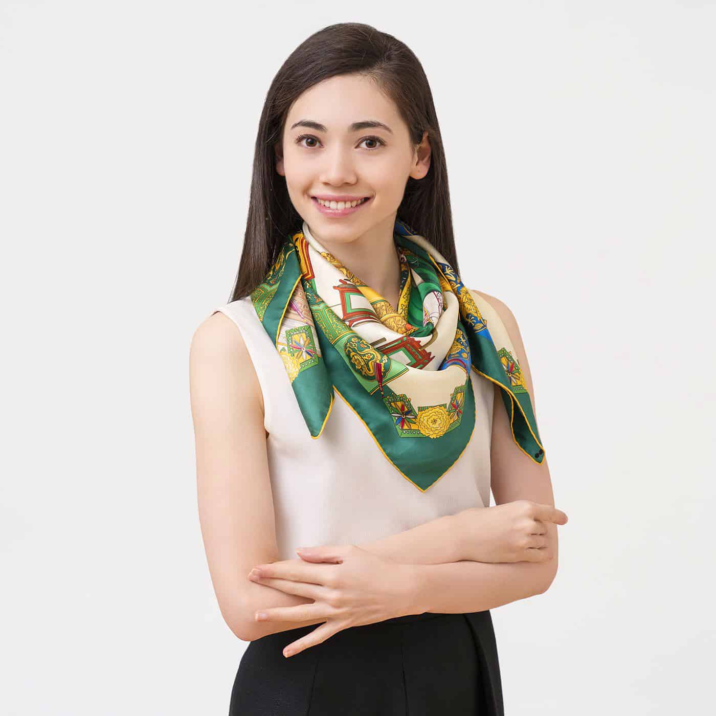 Manchurian Elegance Scarf Model Image | Shen Yun Shop