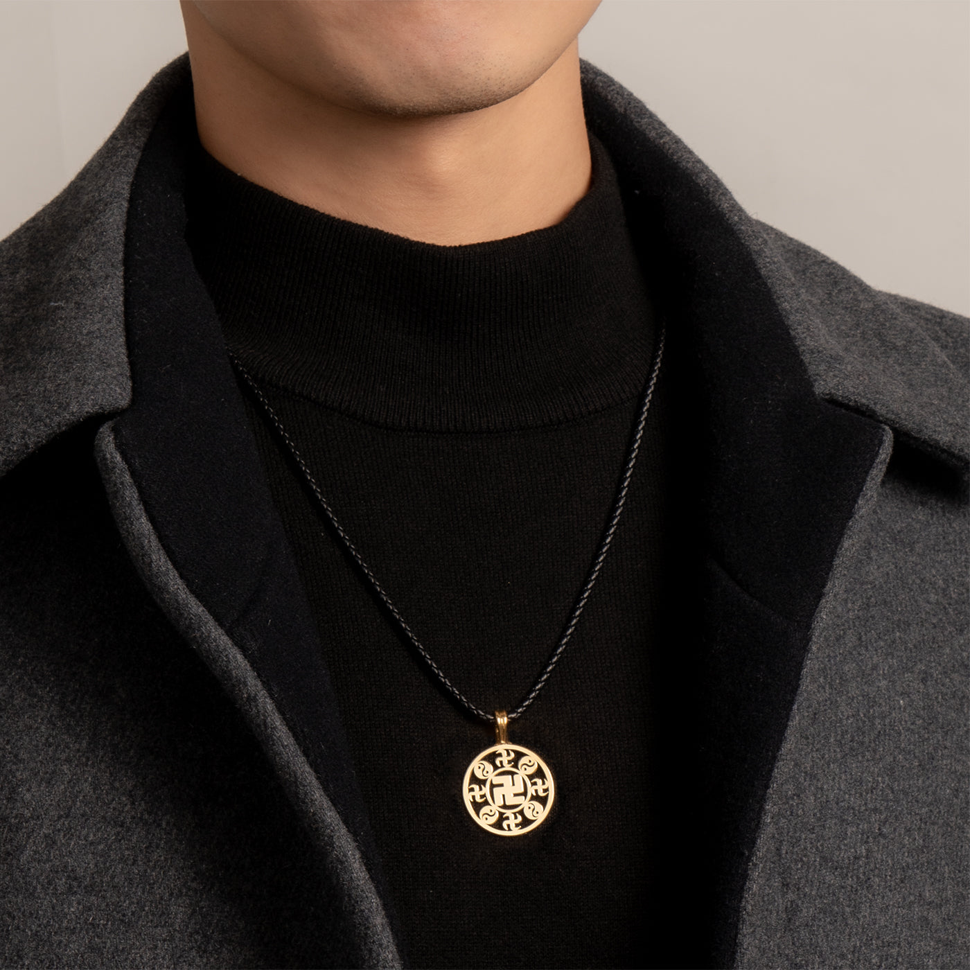 Falun Pendant 24kt Yellow Gold 25mm Men Model Image 1 | Shen Yun Collections