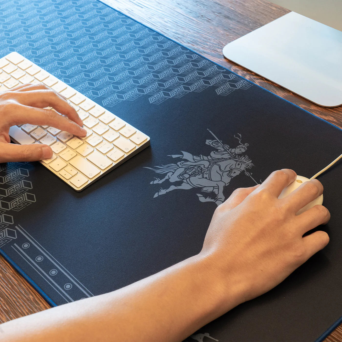 單騎救主辦公桌墊