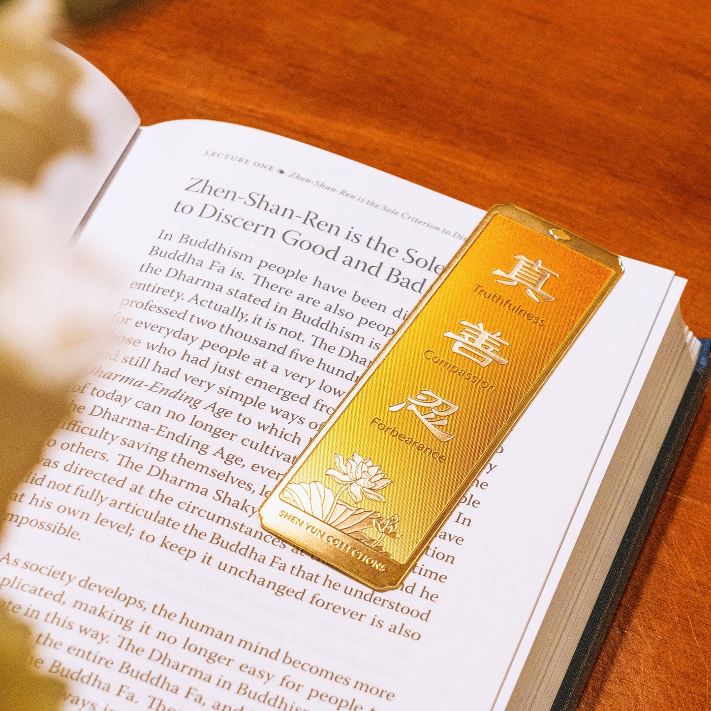 Zhen Shan Ren Bookmark Orange Life Style | Shen Yun Shop